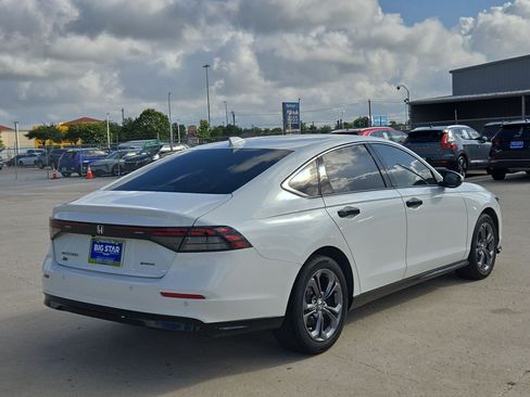 Used 2024 Honda Accord EX-L image 3
