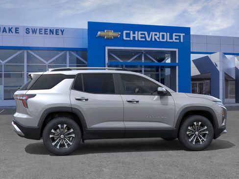 New 2026 Chevrolet Equinox LT w/ Convenience Package II image 5