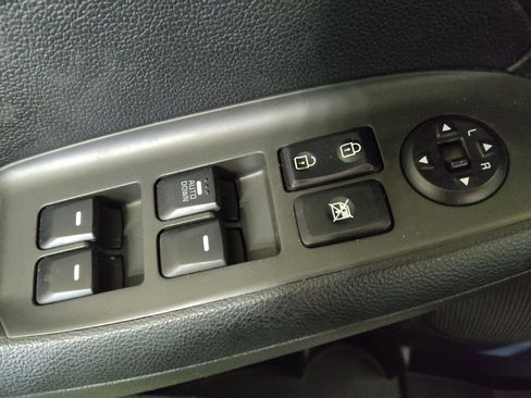 Used 2018 Kia Forte S FWD image 27