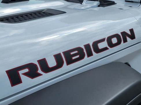 New 2026 Jeep Gladiator Rubicon w/ Safety Group image 22