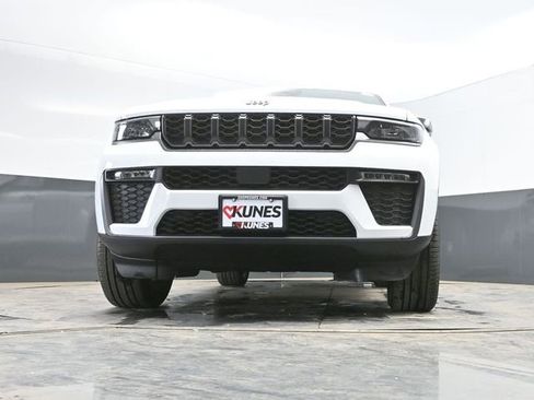 New 2026 Jeep Grand Cherokee L Limited AWD/4WD image 43