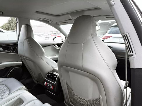 Used 2014 Audi S7 Prestige image 32