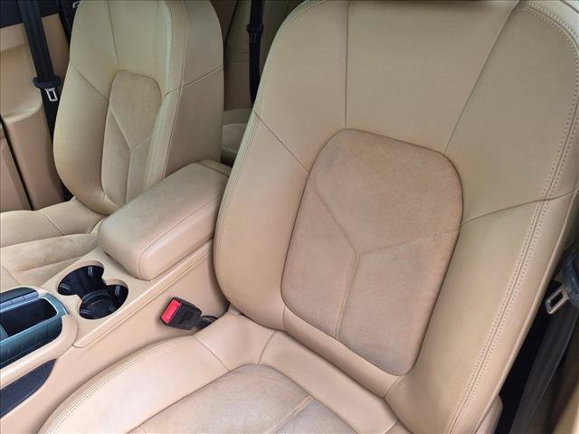 Used 2018 Porsche Macan AWD/4WD image 13
