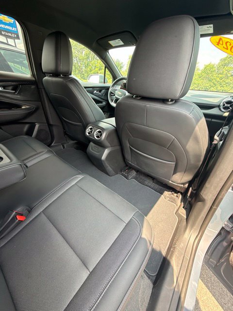 Used 2024 Chevrolet Blazer EV LT AWD/4WD image 33