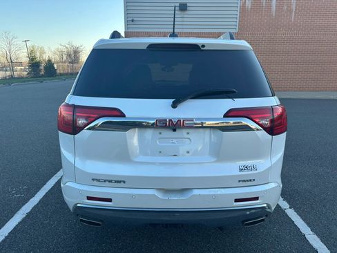 Used 2018 GMC Acadia Denali w/ Technology Package AWD/4WD image 7