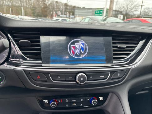 Used 2020 Buick Regal Essence image 13