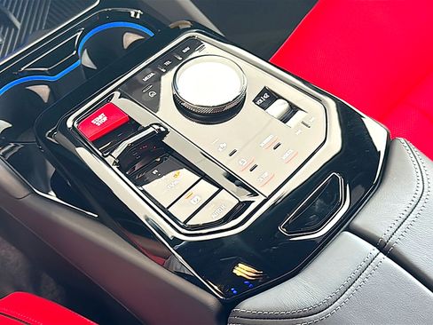 New 2027 BMW M5 Touring AWD/4WD image 25