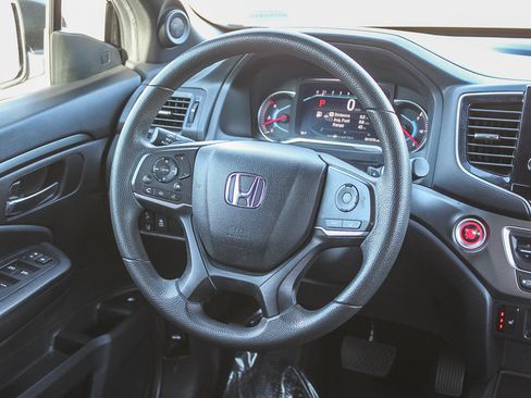 Used 2022 Honda Pilot Sport image 17