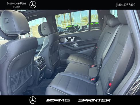 New 2026 Mercedes-Benz GLS 580 4MATIC image 17