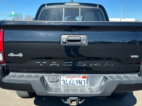 Certified 2022 Toyota Tacoma SR image 16
