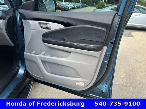 Used 2017 Honda Pilot Touring image 15
