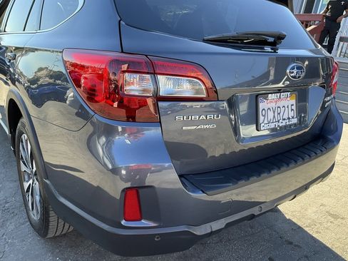 Used 2017 Subaru Outback 2.5i Limited image 81