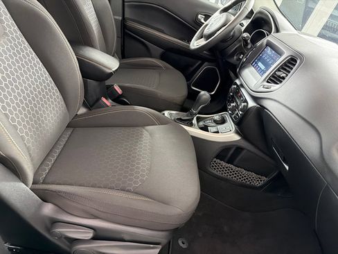 Used 2021 Jeep Compass Sport image 24