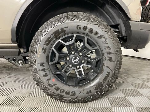 New 2026 Ford Bronco Badlands AWD/4WD image 10