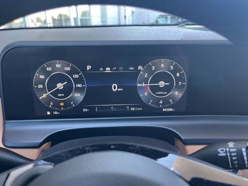 Used 2024 Kia Seltos EX image 12