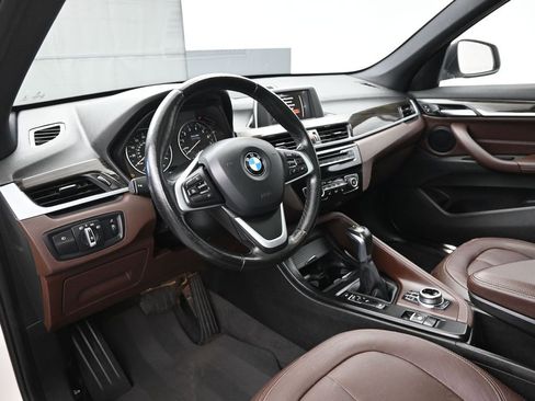 Used 2017 BMW X1 xDrive28i image 18