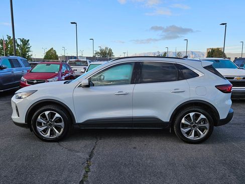 Used 2025 Ford Escape Platinum image 10