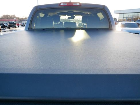 Used 2021 Toyota Tundra 4x4 CrewMax image 21