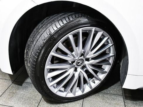 Used 2022 Lexus IS 300 AWD w/ Premium Package image 7