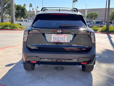 Certified 2025 Nissan Kicks SR image 7