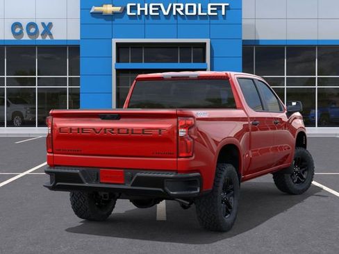 New 2025 Chevrolet Silverado 1500 Custom Trail Boss w/ LPO, Dark Essentials Package AWD/4WD image 4