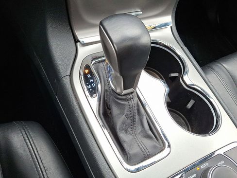 Used 2020 Jeep Grand Cherokee Limited image 14