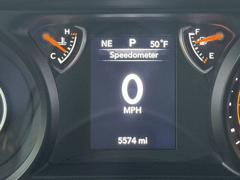 Used 2024 Jeep Wrangler Willys image 22