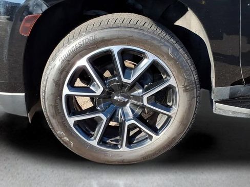 Used 2024 Chevrolet Tahoe RST w/ Luxury Package AWD/4WD image 10