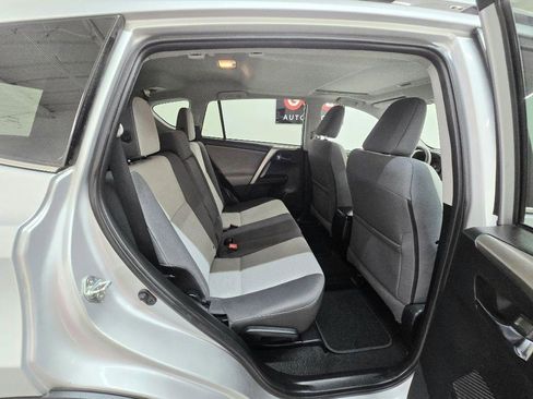 Used 2015 Toyota RAV4 XLE FWD image 16