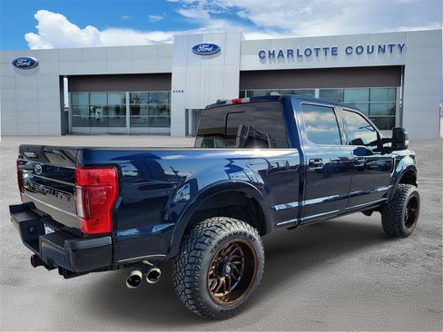 Used 2022 Ford F250 Lariat w/ Tremor Off-Road Package image 4