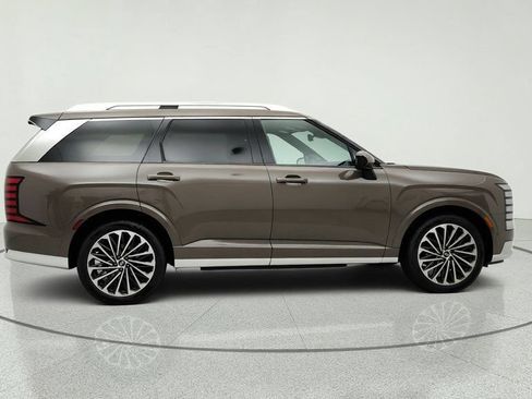 Used 2026 Hyundai Palisade Calligraphy AWD/4WD image 4