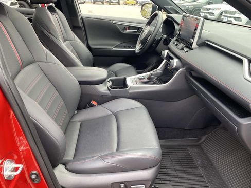 Used 2022 Toyota RAV4 XSE w/ Premium Package image 28
