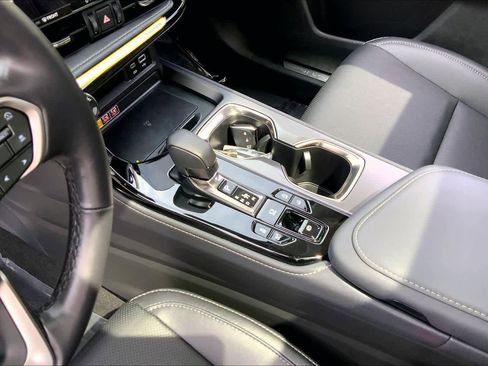Certified 2025 Lexus NX 350 AWD w/ Accessory Package (2T) image 17