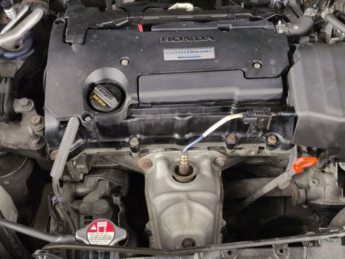 Used 2017 Honda CR-V LX image 27