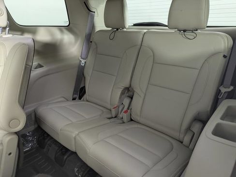 Used 2018 GMC Acadia Denali w/ Technology Package AWD/4WD image 17