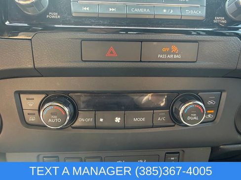 Used 2022 Nissan Frontier PRO-4X AWD/4WD image 24