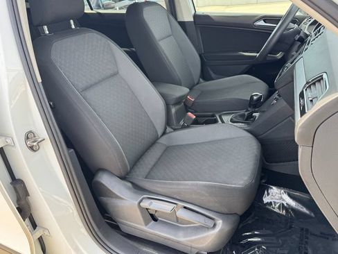 Used 2018 Volkswagen Tiguan S FWD image 11