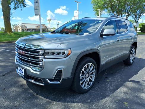 Used 2023 GMC Acadia SLE w/ Driver Convenience Package AWD/4WD image 3