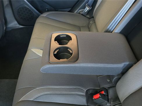 Used 2025 Subaru Crosstrek 2.0i Premium image 18