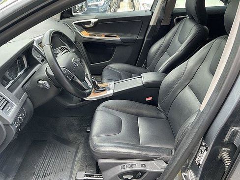Used 2017 Volvo XC60 T6 Inscription w/ Climate Package AWD/4WD image 15
