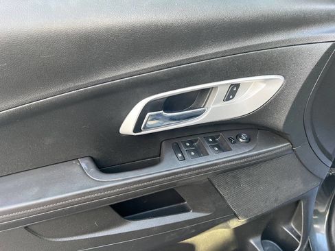 Used 2014 Chevrolet Equinox LS image 11