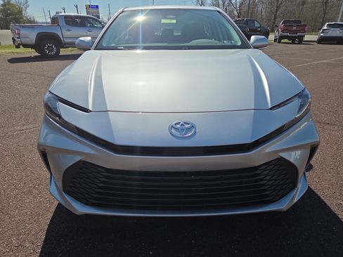 Certified 2025 Toyota Camry LE image 8