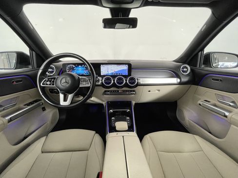 Used 2022 Mercedes-Benz GLB 250 image 11