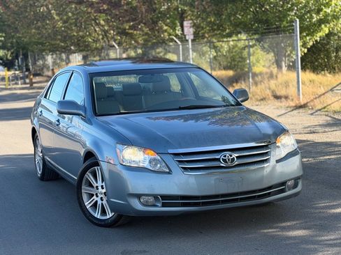 Used 2007 Toyota Avalon XL FWD image 3