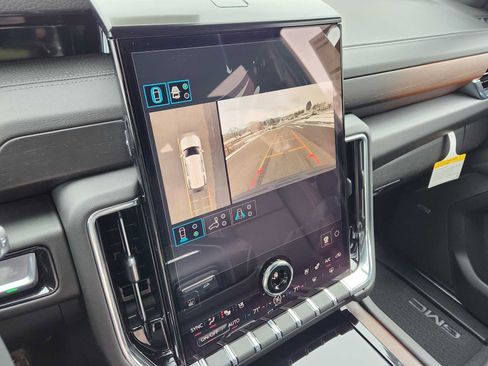 New 2026 GMC Yukon Denali w/ Sun & Power Step Package image 21