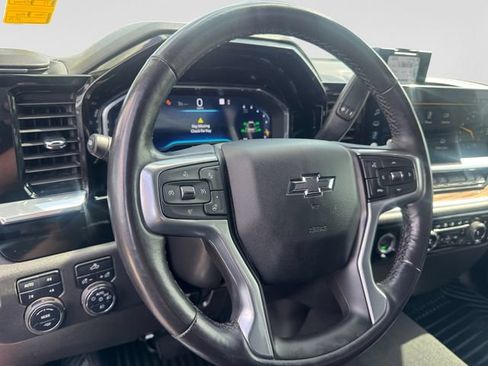 Used 2022 Chevrolet Silverado 1500 RST w/ Z71 Off-Road Package AWD/4WD image 13