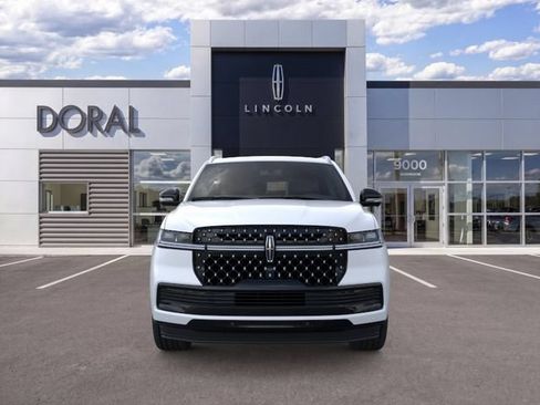 New 2025 Lincoln Navigator Black Label AWD/4WD image 6