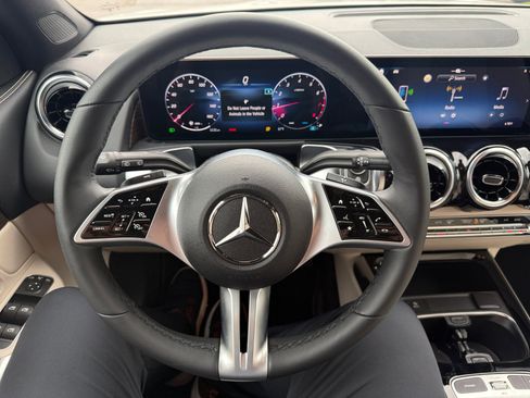 Certified 2026 Mercedes-Benz GLB 250 4MATIC image 10