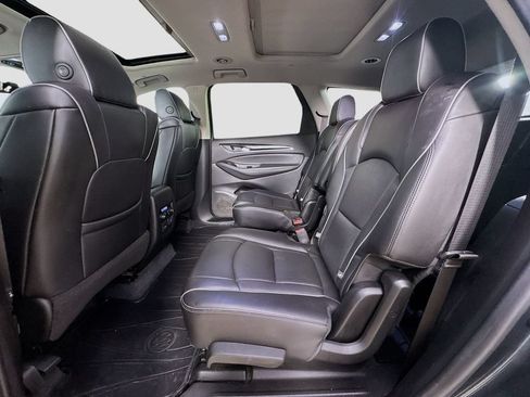 Used 2021 Buick Enclave Avenir w/ Avenir Technology Package AWD/4WD image 30