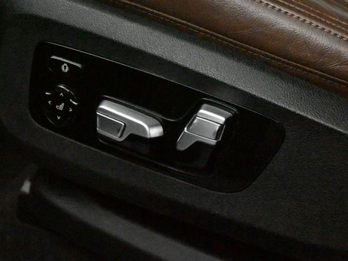 Used 2021 BMW X6 M50i w/ Premium Package image 10